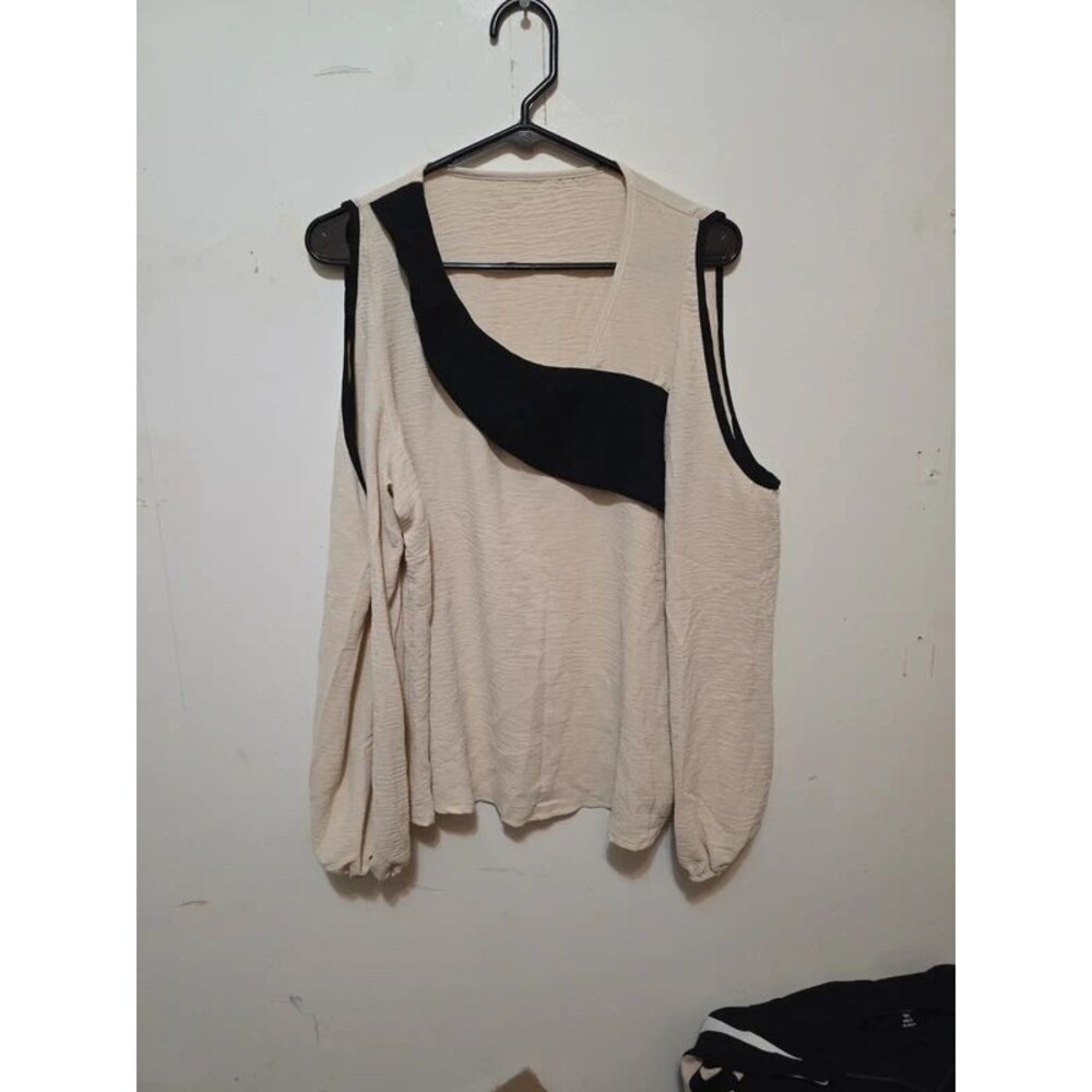 Lightweight long-sleeved with shoulders showing